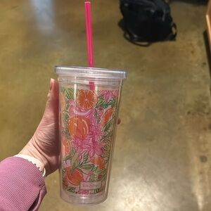 Lily Pulitzer Peeling Out tumbler with straw